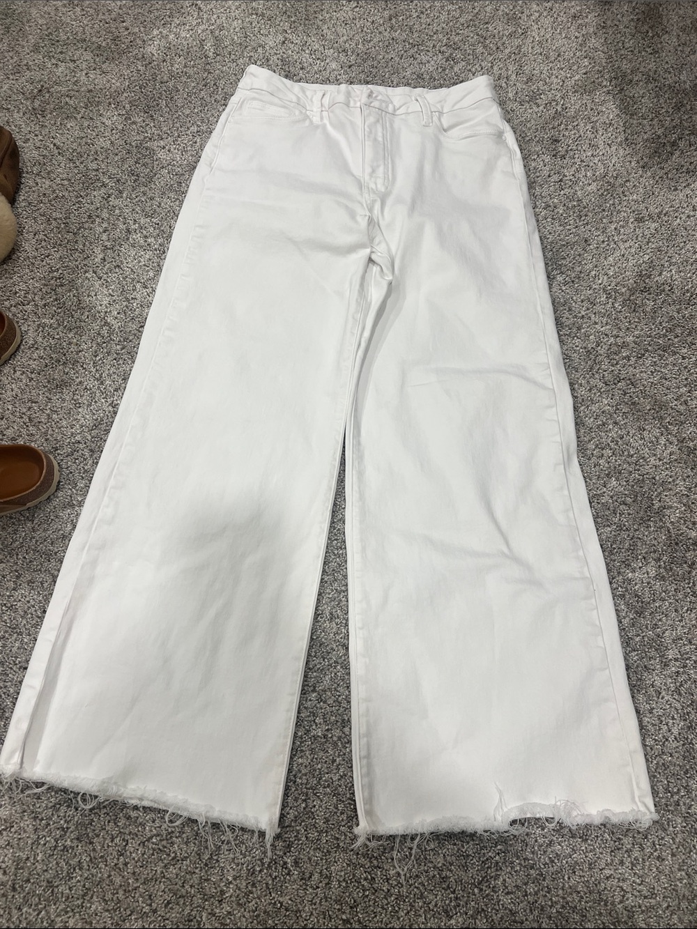 Kut from the Kloth White Wide-Leg Jeans with Raw Hem